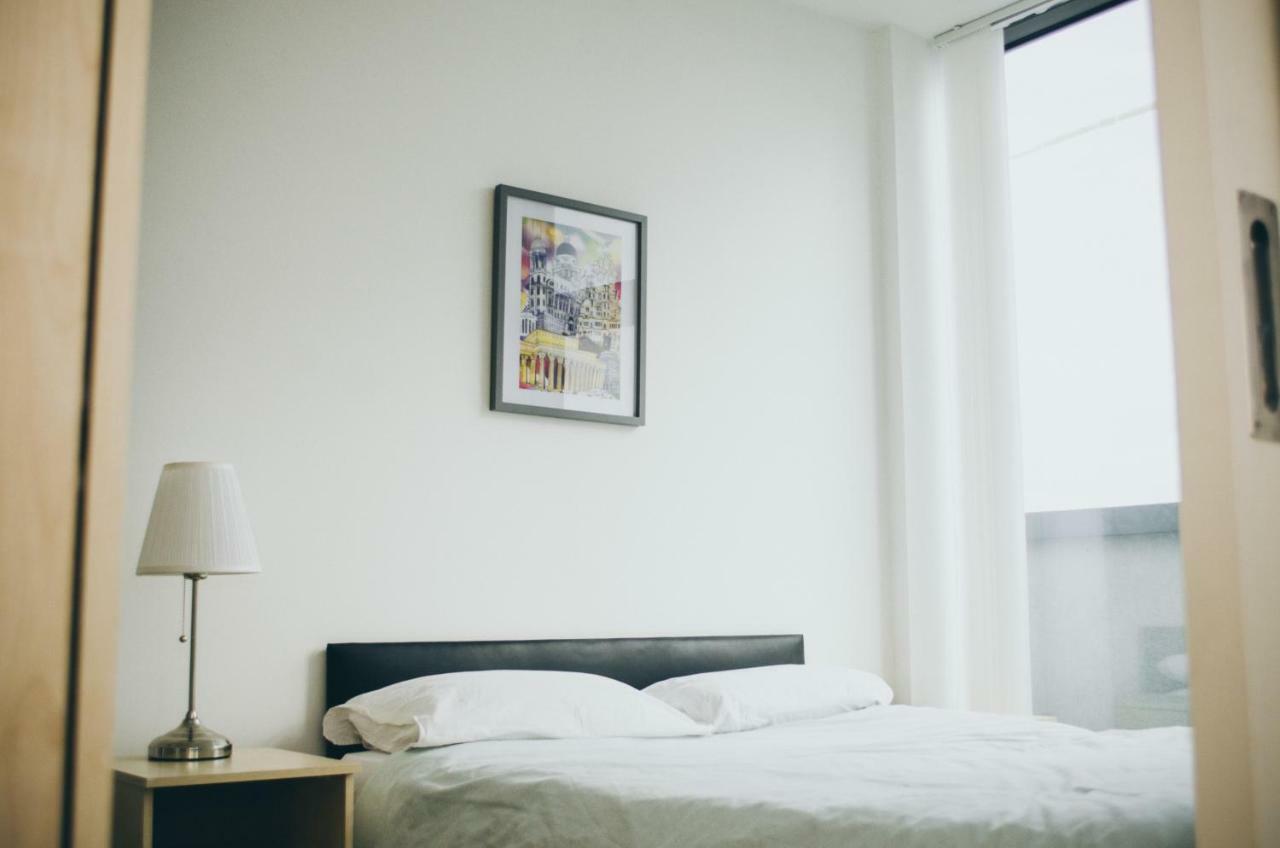 Serviced Apartment In Liverpool City Centre - Free Parking - Balcony - By Happy Days Exteriér fotografie